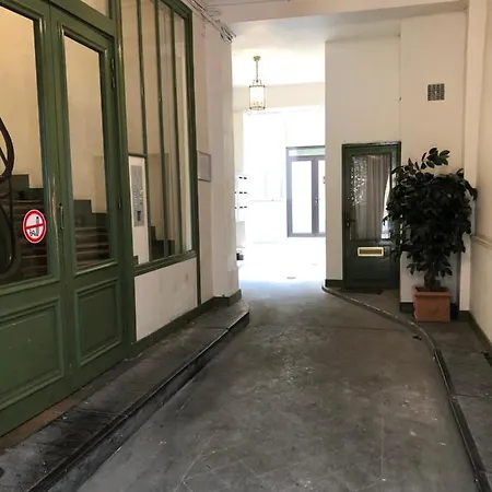 Apartment 30 Rue Saint-marc